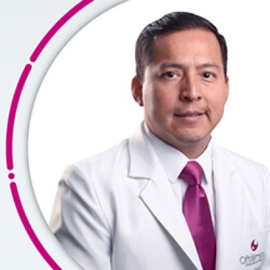 Dr. Álvaro Cáceres